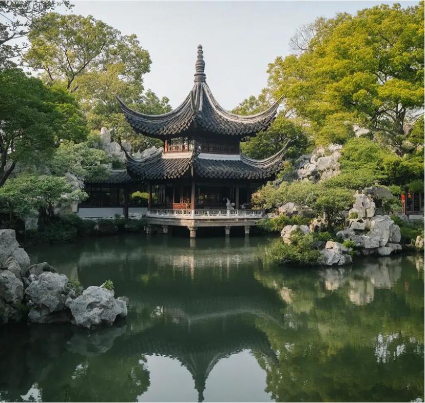 漳州芗城梦松餐饮有限公司